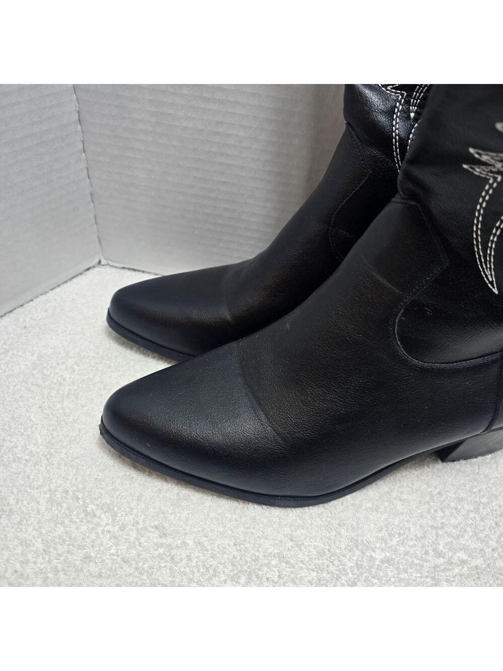 Women's Unbranded Black and White Heeled Cowboy Boots Size 9 - Picture 3 of 10